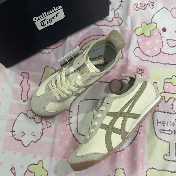 Onitsuka Tiger by Asics Other - Onitsuka Tiger Beige and Cream Mexico 66 Sneakers